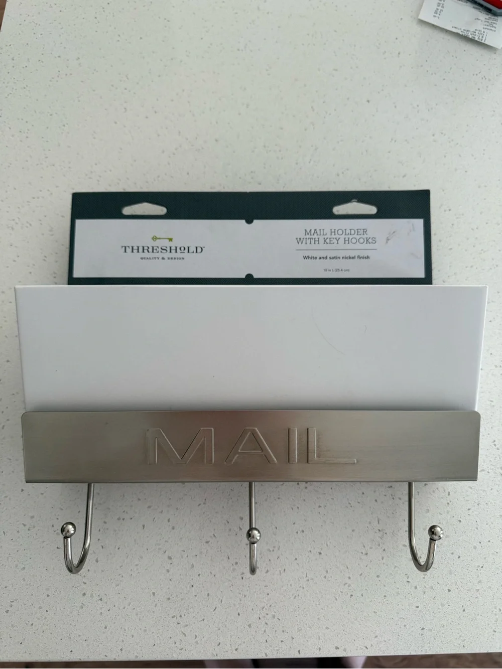 Threshold Mail Holder With Key Hooks